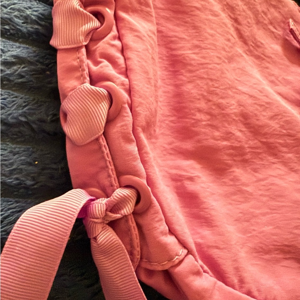 ☃️American Eagle Outfitters Pink Crossbody Bag - Picture 2 of 3